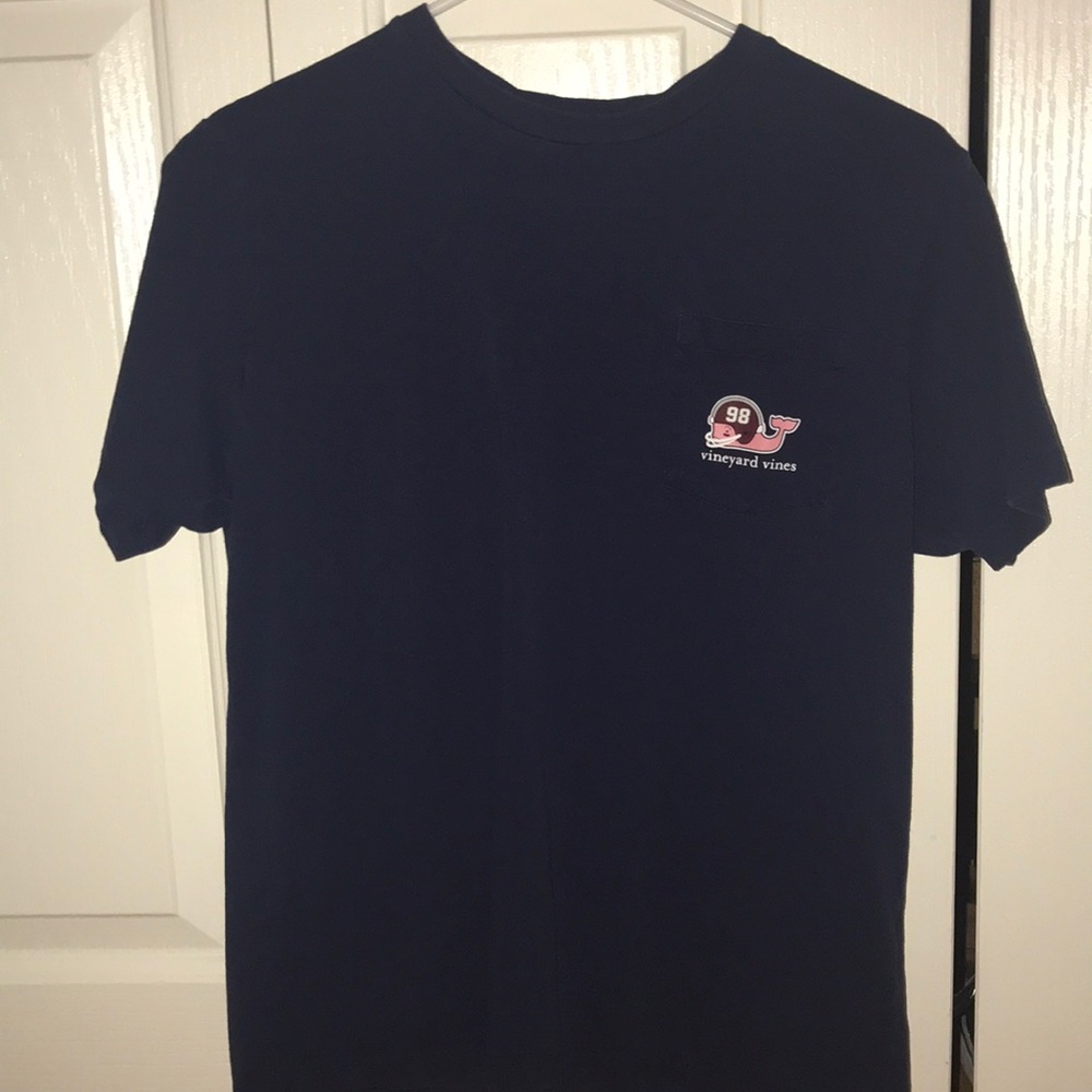 Vineyard vine shirt